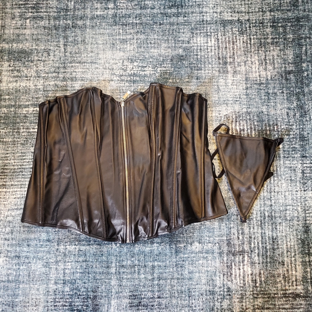 Black Corsets